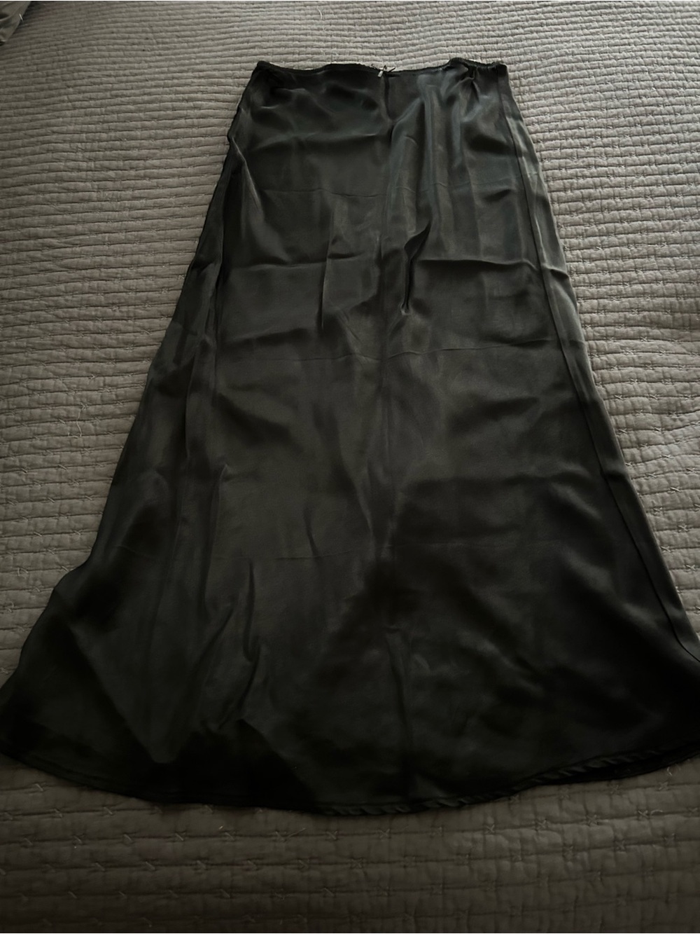 Zara Women’s Black Satin Midi Skirt   Size Medium. - Picture 2 of 4